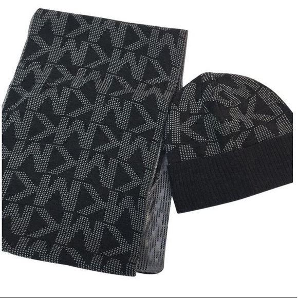 New Michael Kors scarf/beanie hat set - Picture 1 of 8